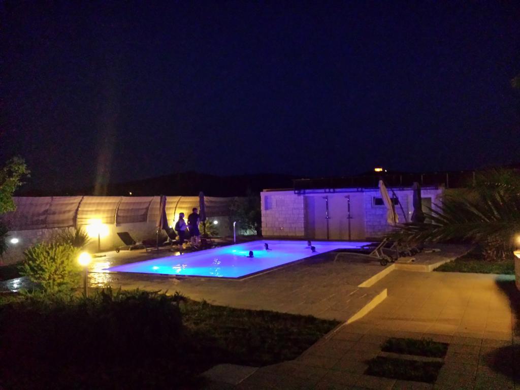 Pavlic Apartments Betina  Exterior foto