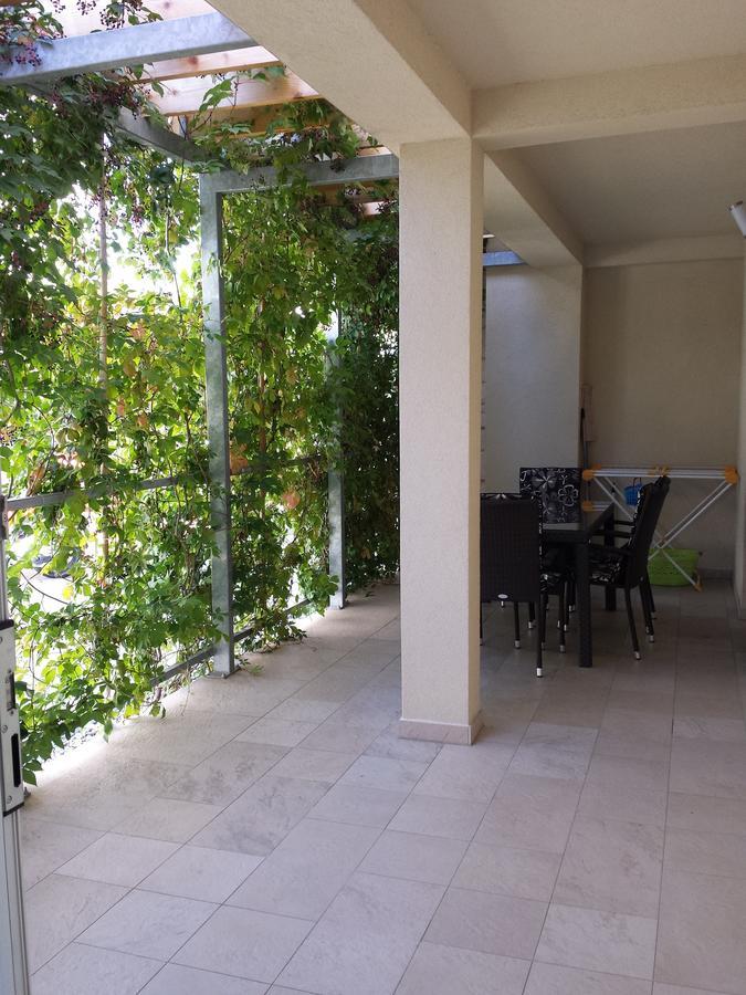 Pavlic Apartments Betina  Exterior foto