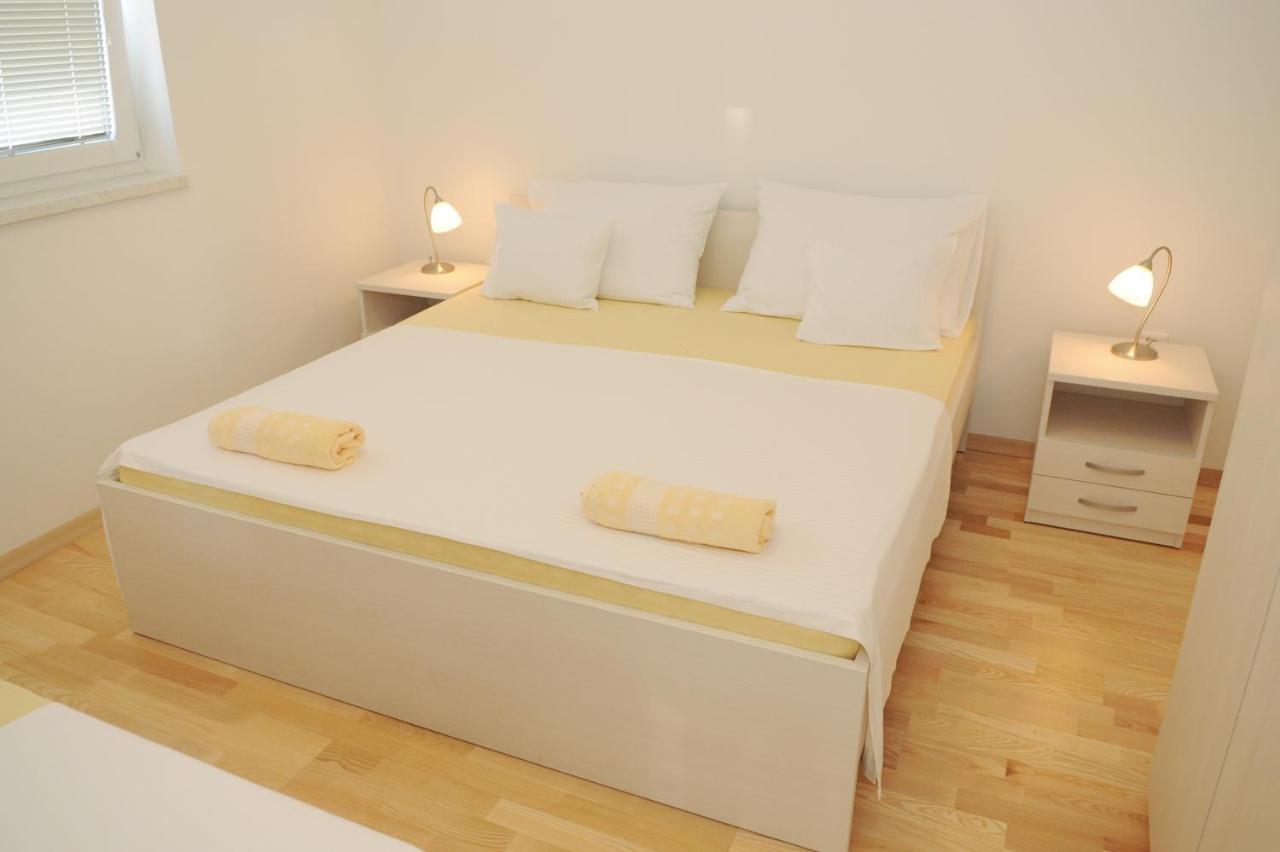 Pavlic Apartments Betina  Exterior foto